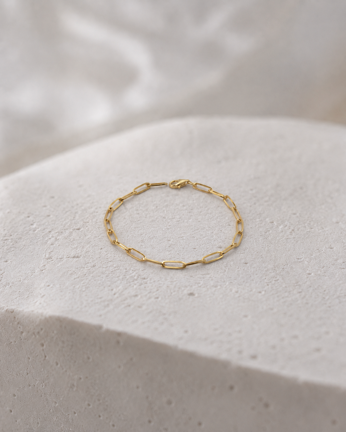The Fortune Bracelet vergoldet als klares Produktbild