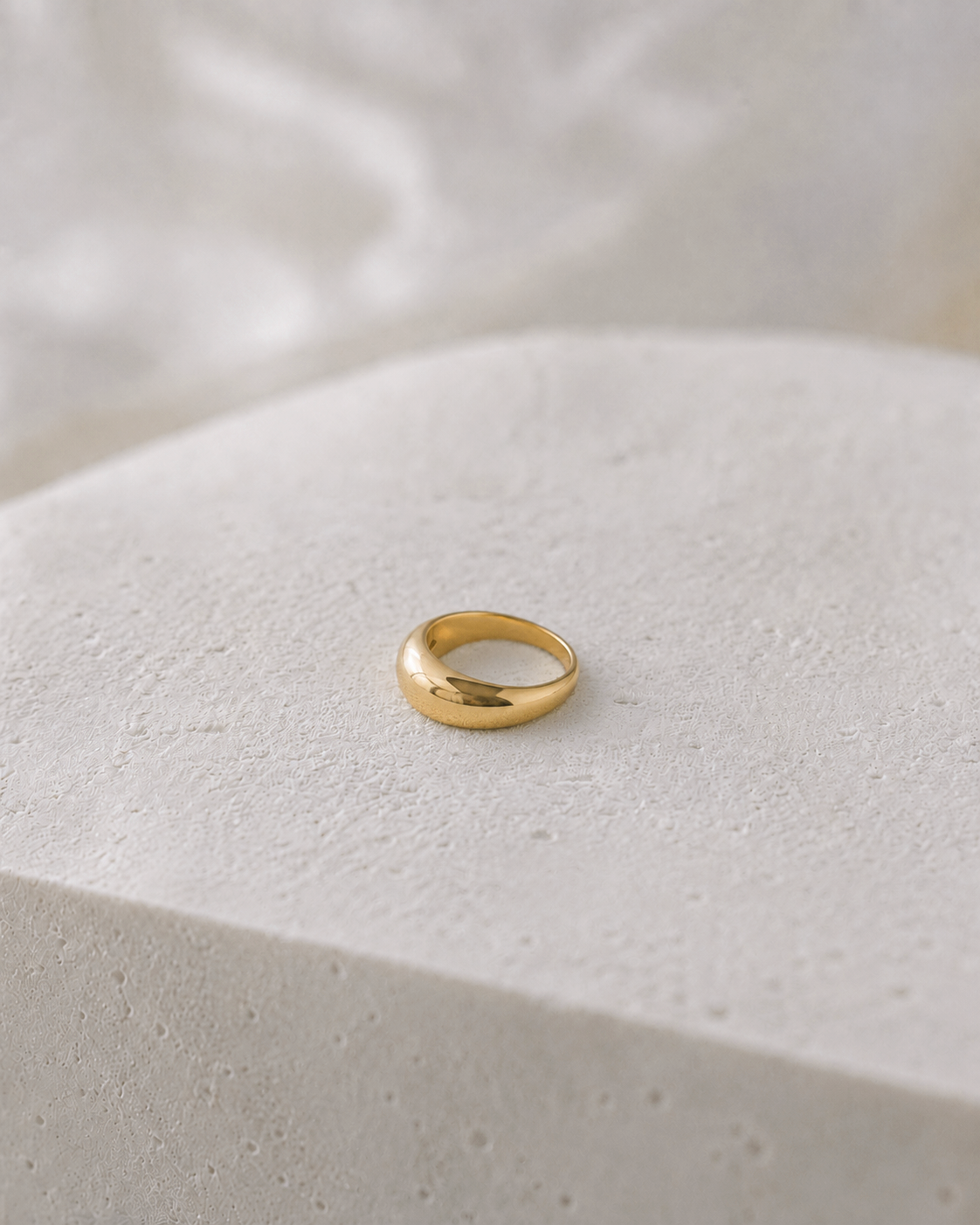 The Power Ring vergoldet als klares Produktbild