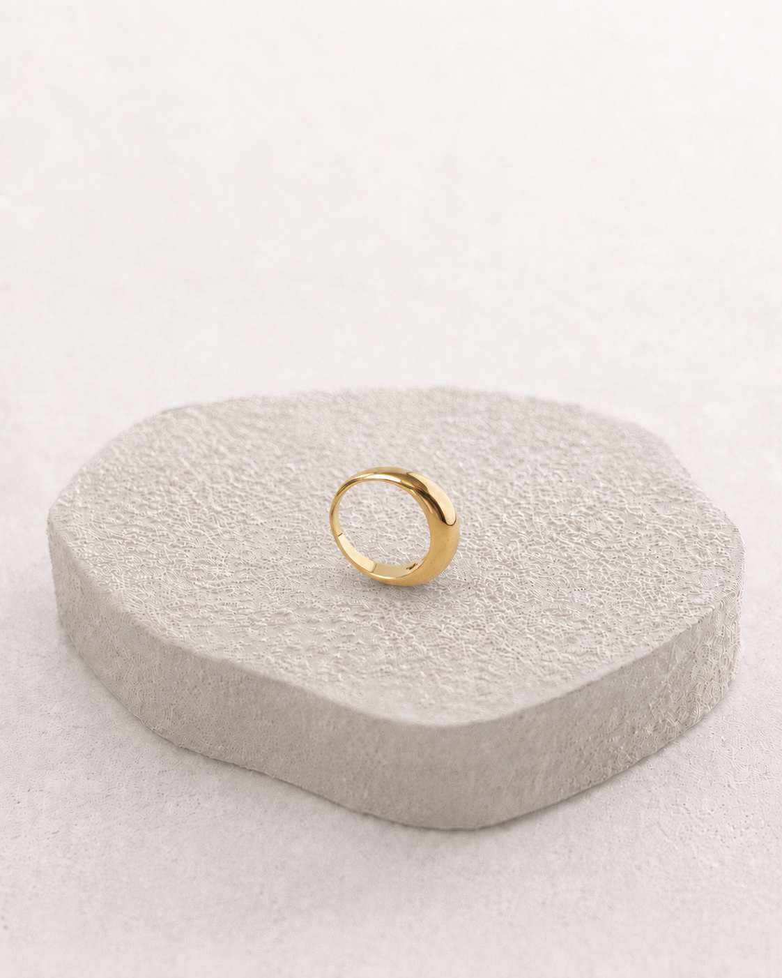 The Power Ring vergoldet als klares Produktbild