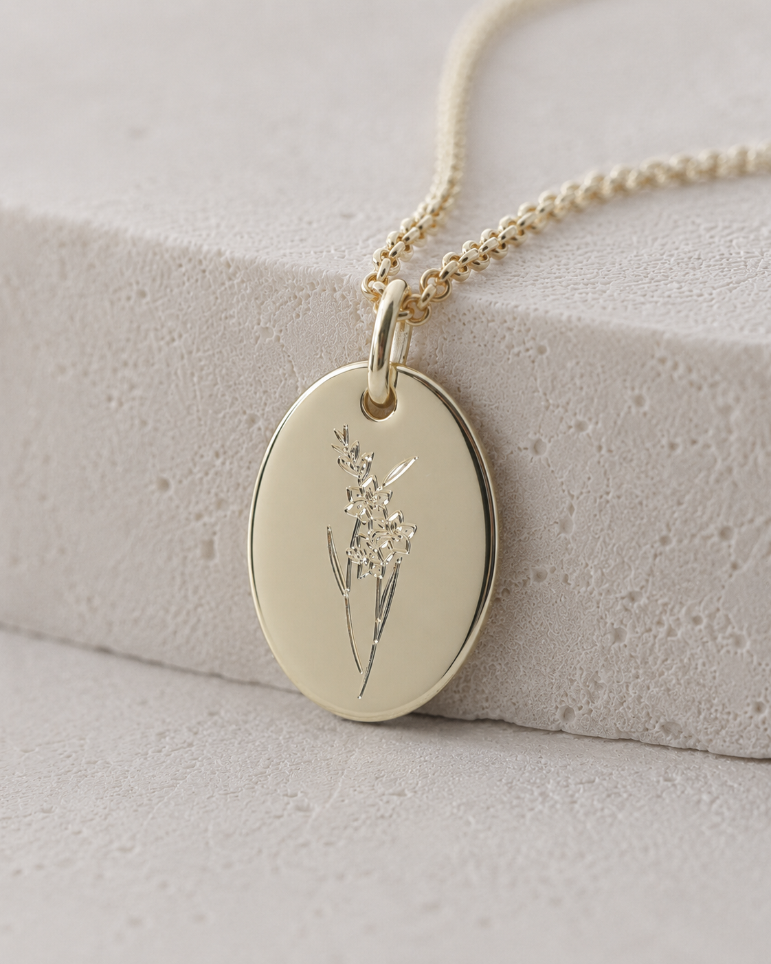 Geburtsblumen-Kette August mit Gladiolen-Anhänger als dezenter Schmuck 