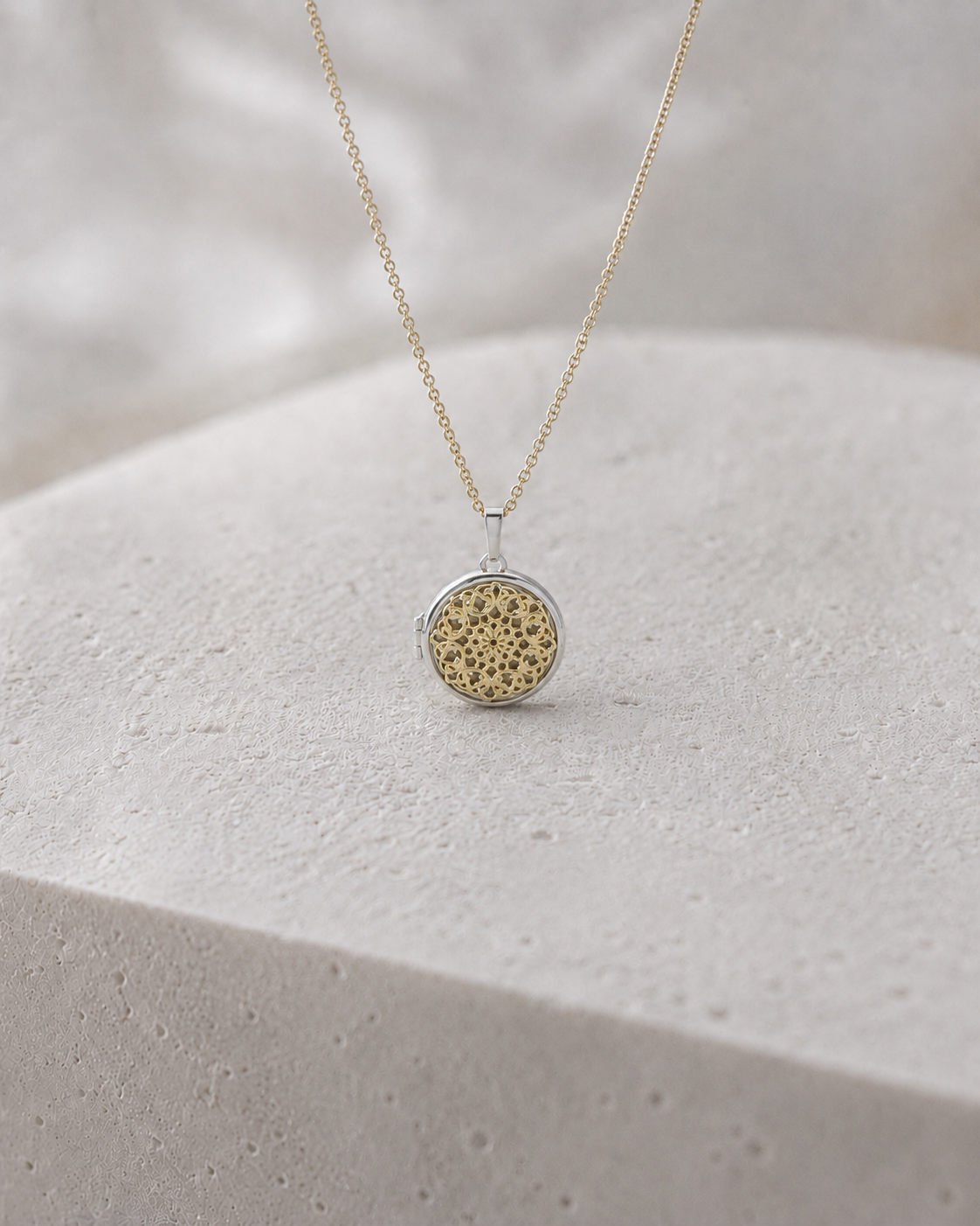 The Real Necklace vergoldet als klares Produktbild